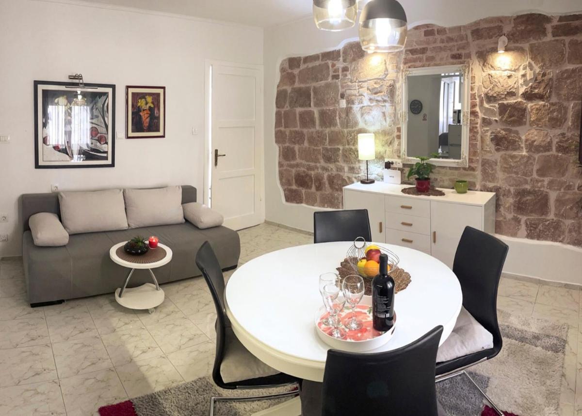 Apartment Vitturina คาชเตลา ภายนอก รูปภาพ